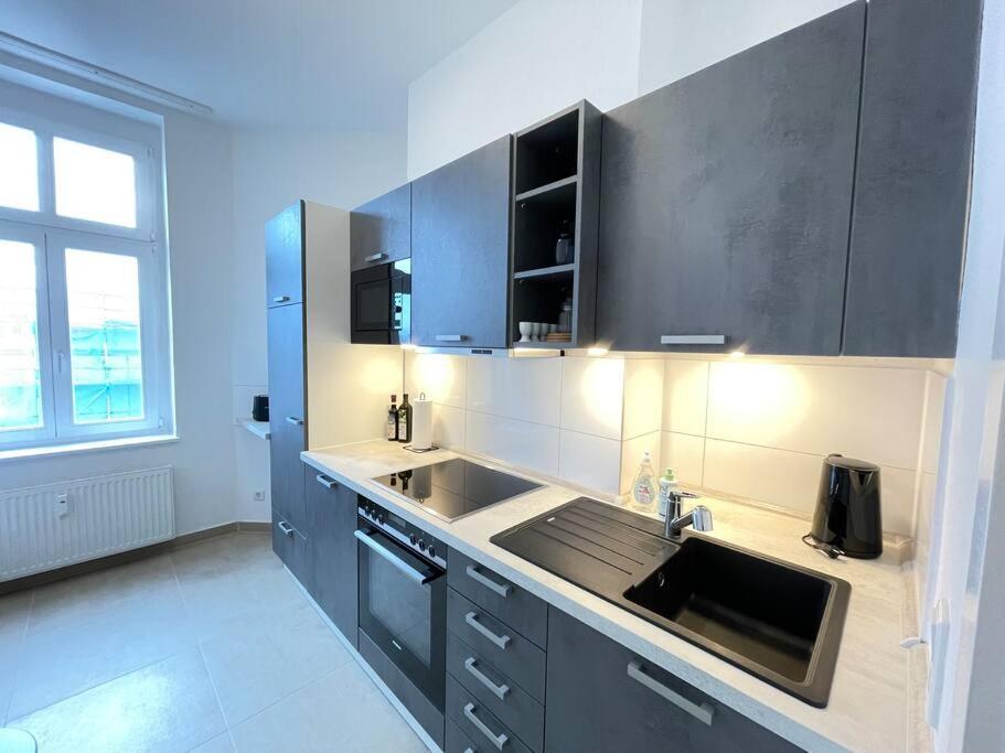 Lucky Stays Ls10 - Vollausstattung - Zentrum - Aufzug - Grosse Kueche - 2 Zimmer - Smart-Tv มัคเดอบวร์ก ภายนอก รูปภาพ