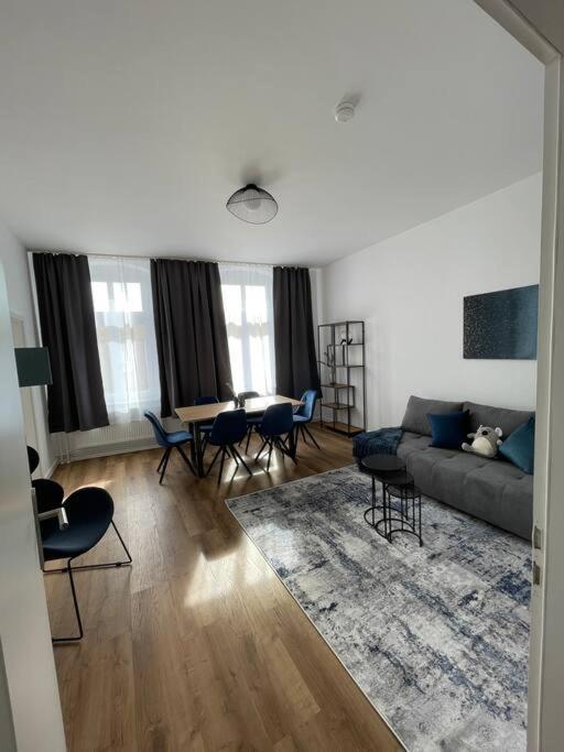 Lucky Stays Ls10 - Vollausstattung - Zentrum - Aufzug - Grosse Kueche - 2 Zimmer - Smart-Tv มัคเดอบวร์ก ภายนอก รูปภาพ